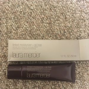 Tinted moisturizer oil free